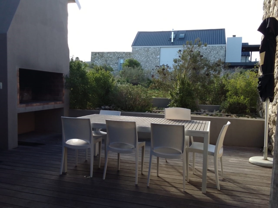 To Let 3 Bedroom Property for Rent in Shark Bay Estate Western Cape